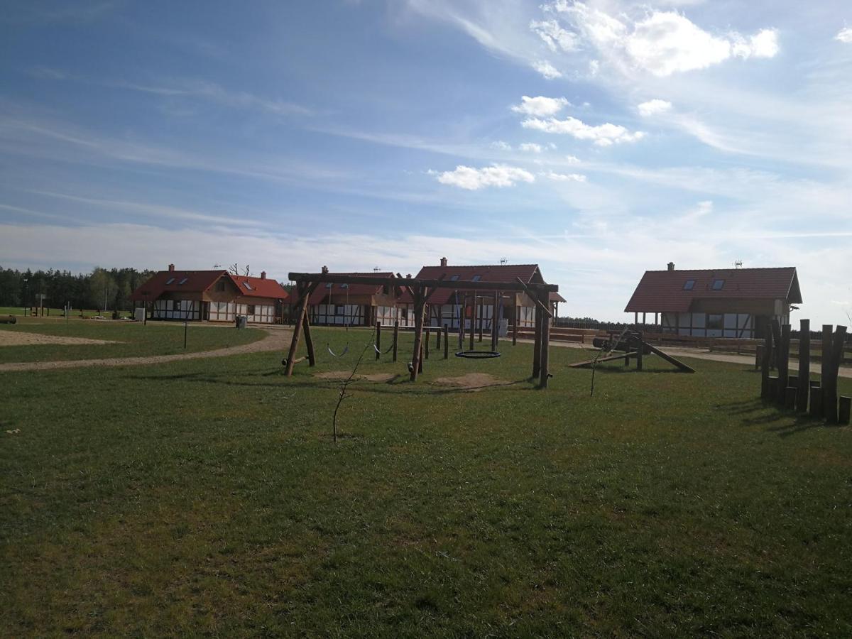 Lesna Ostoja Villa Borowy Mlyn Exterior foto